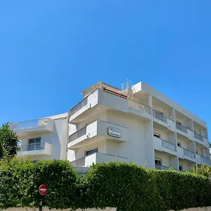 Carlton - Renovee Avec Piscine **** Больё-сюр-Мер