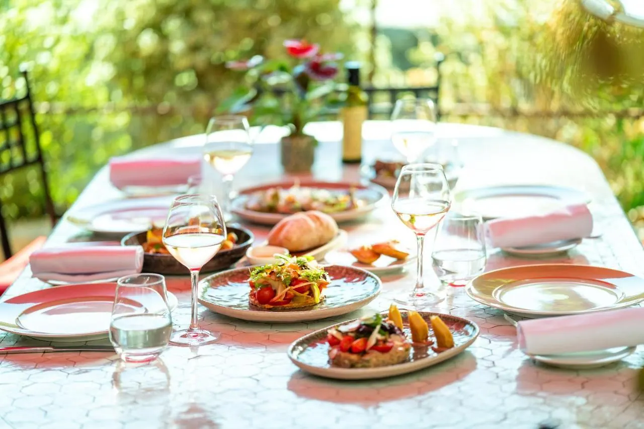 *****  Hotel Le Saint Paul Франция