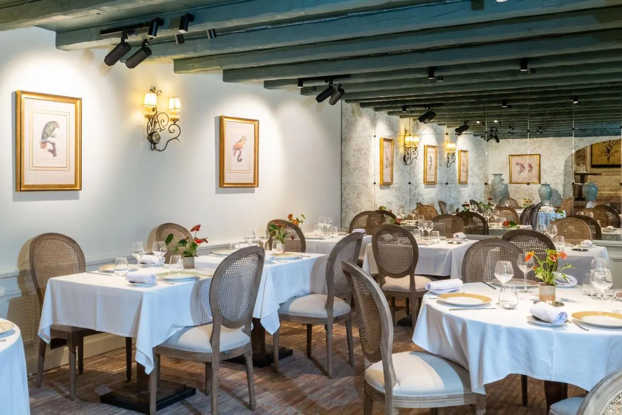 Hotel Le Saint Paul 5*, Сен-Поль-де-Ванс