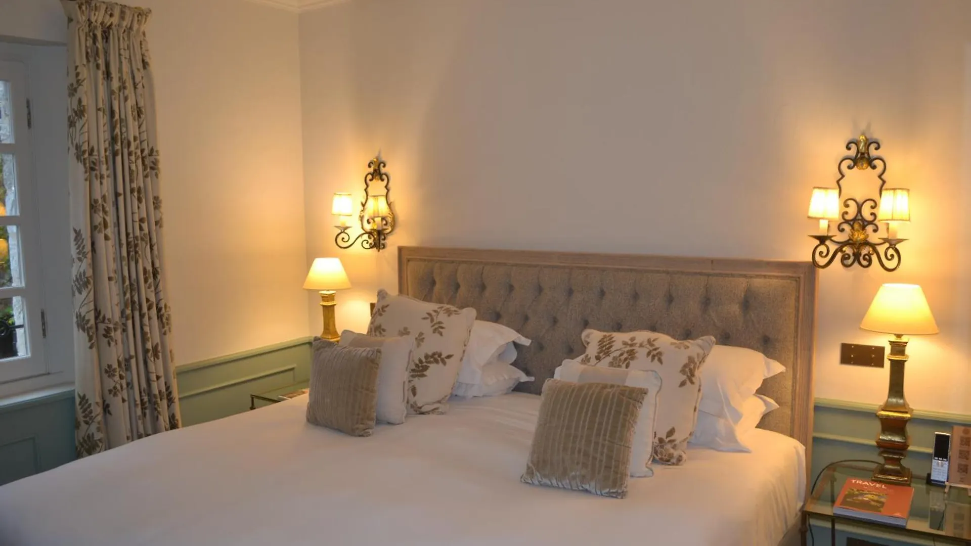 *****  Hotel Le Saint Paul Франция